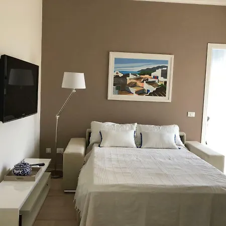 Talia Apartment *